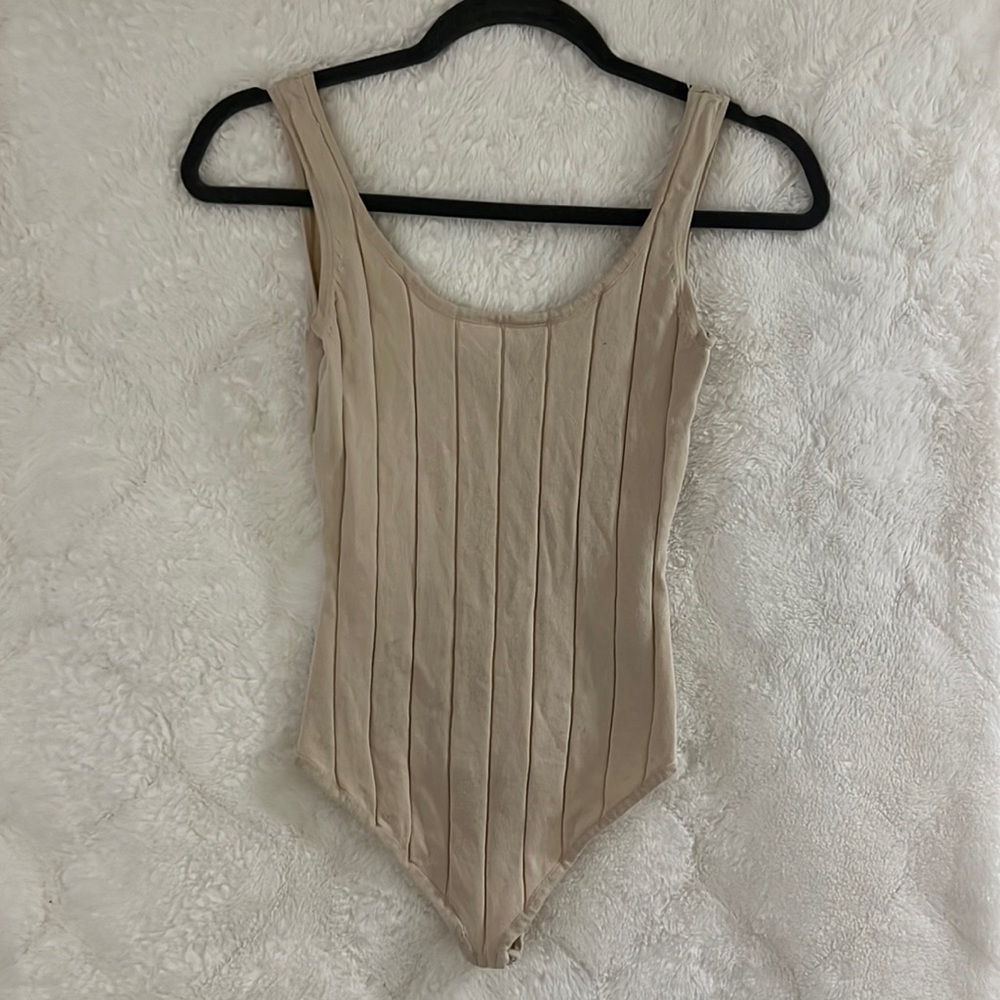 Hera Collection Beige Ribbed Sleeveless Bodysuit Size S